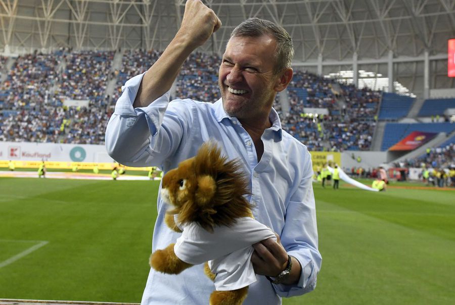 A spus câte puncte face Craiova în grupa din Conference League: „Ne calificăm sigur! Vreau să mai văd un titlu înainte să mor”