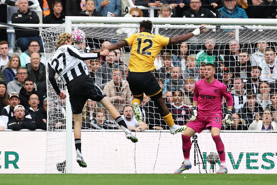 Nick Woltemade a marcat cu o lovitură de cap în poarta lui Wolverhampton Nick Woltemade, decisiv pentru Newcastle la debutul pe St. James's Park