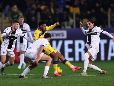 Fundașul pe care Chivu îl păstra pe banca de rezerve la Parma, pleacă din Serie A! » Internaționalul a fost împrumutat în Turcia