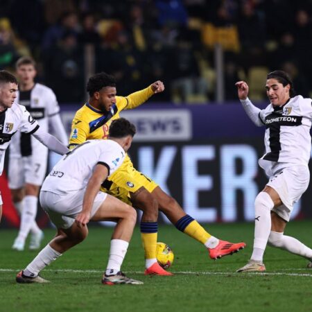 Fundașul pe care Chivu îl păstra pe banca de rezerve la Parma, pleacă din Serie A! » Internaționalul a fost împrumutat în Turcia