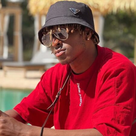 „Visam să fiu ca Ronaldinho. Am avut o copilărie dificilă” » Primele impresii despre București
