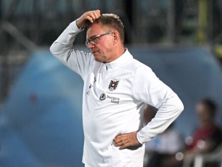 Scene neobișnuite cu Ralf Rangnick » Apariția selecționerului Austriei la meciul din Bosnia