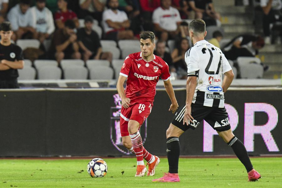 Alberto Soro, în tricoul lui Dinamo