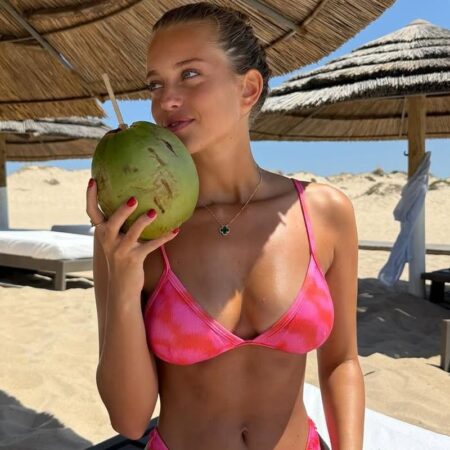 Iubita starului din Formula 1, spectacol în Bali: „Sunt gelos”