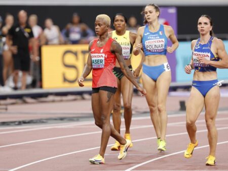 Andrea Miklos a fost eliminată în semifinalele probei de 400 m la Campionatele Mondiale, în ciuda unui record personal sezonier.