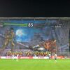 Spectacol la începutul meciului Petrolul – Rapid: „Lupii” au oferit o coregrafie cu tentă rasistă, inspirată din „Războiul Stelelor”