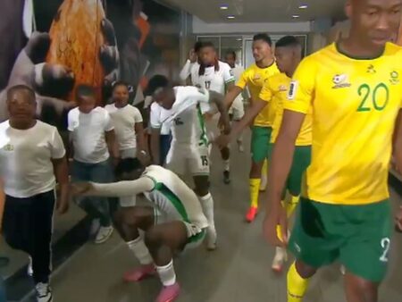 Moment haios înainte de Africa de Sud