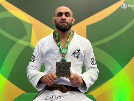 Bogdan Ungureanu, românul care a depășit o barieră imposibilă în Brazilia! Olăroiu: „Ducesc o viață spartană”