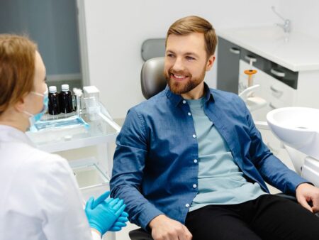 Revenirea la exerciții fizice după implant dentar: Cât timp trebuie să aștepți?