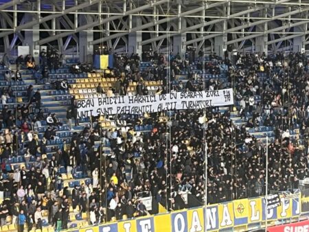 Mesajele întregi ale galeriilor de la Petrolul