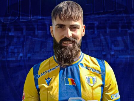 „Elevul de odinioară al lui Adrian Ursea”