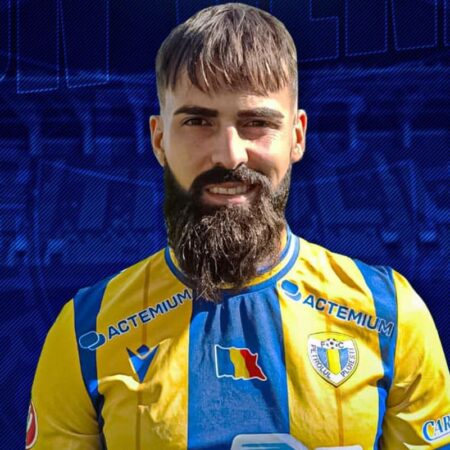 „Elevul de odinioară al lui Adrian Ursea”