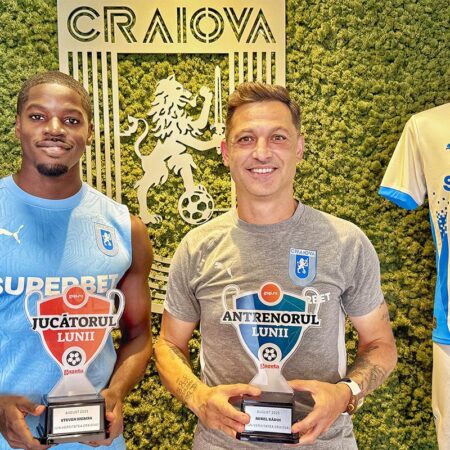 Steven Nsimba și Mirel Rădoi, câștigători ai trofeelor pentru Jucătorul și Antrenorul lunii august 2025 – Clasamentele complete