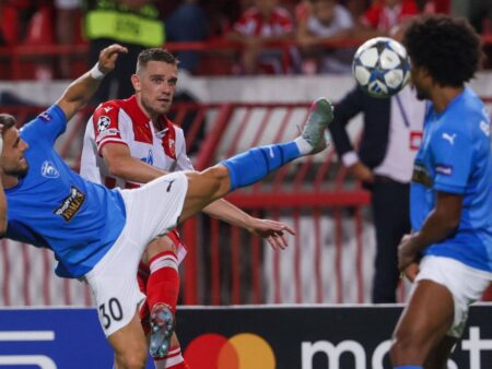 Câți fotbaliști și antrenori români din străinătate vor juca în grupele Champions League, Europa League și Conference League?