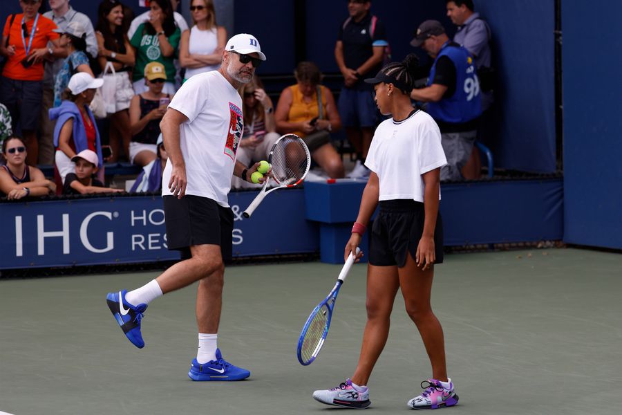 Naomi Osaka și Tomasz Wiktorowski la New York Naomi Osaka, despre antrenorul său: „Când zâmbește, seamănă cu un ursuleț de pluș”