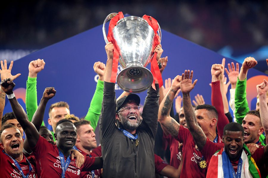Jurgen Klopp, după triumful din Champions League (2019) Surpriză de proporții! Cu cine ar putea semna Jurgen Klopp în vara lui 2026
