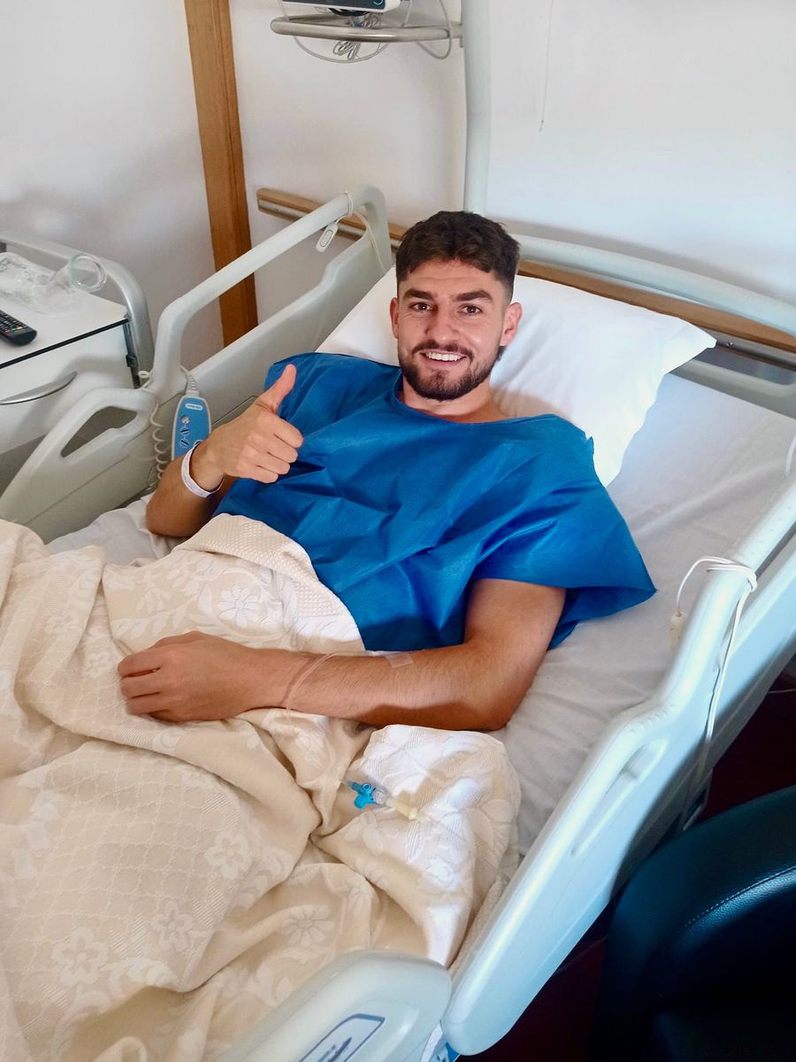 Titularul echipei a ajuns pe masa de operație: „Îl așteptăm cu nerăbdare înapoi pe teren!”