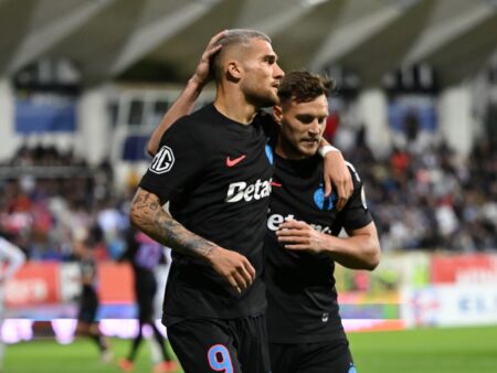 Câte modificări a adus FCSB la pauza meciului cu FC Botoșani?