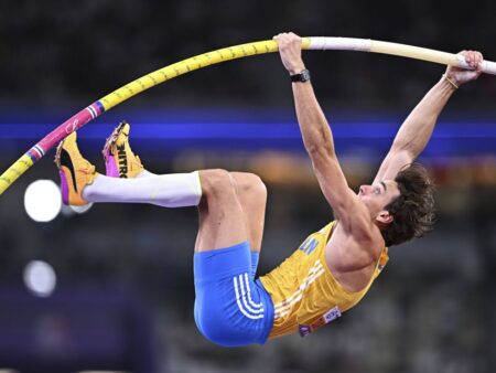 Tun financiar pentru Armand Duplantis! Suedezul se îmbogățește după recordul mondial stabilit la Tokyo.