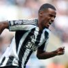 Atacantul Alexander Isak, transferat de la Newcastle la Liverpool pentru un sumă record