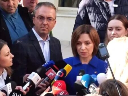 Mesajul discret al Maiei Sandu în ziua alegerilor: Detaliul din ținuta sa ce sugerează viitorul Moldovei