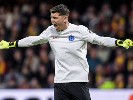 În fruntea tuturor! Starul „de aur” al FCSB-ului în prima repriză din Olanda, esențial în 3 momente cheie
