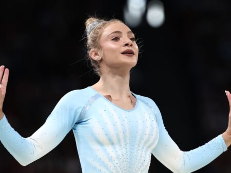 Mândria României: Sabrina Voinea câștigă aur la Cupa Mondială de la Paris!