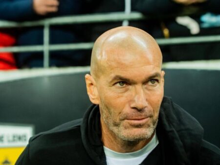 Thierry Henry l-a făcut de râs pe Zinedine Zidane! Legenda va semna