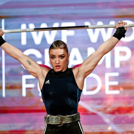 Mihaela Cambei, tripla campioană europeană la tineret, încheie un an deosebit!