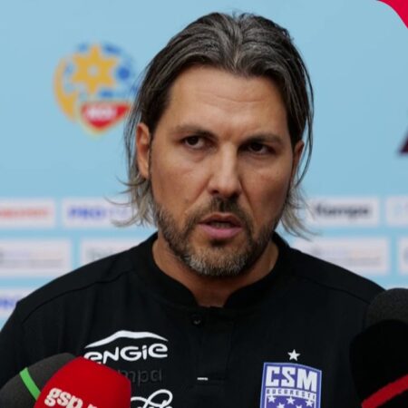 Adrian Vasile, după victoria în derby-ul cu Rapid: „Mi-a fost dor de un meci cu ei, dar sala a fost în mare parte goală” + Ce părere are despre schimbarea selecționerului echipei naționale de handbal