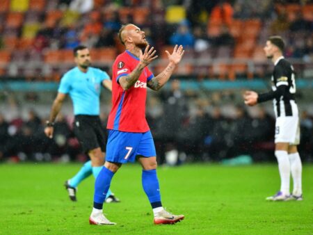 Decizie îndrăzneață la FCSB! Peste 30 de minute fără schimbări în meciul cu Young Boys