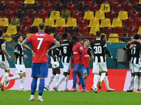 Câte modificări a efectuat FCSB în pauza meciului cu Young Boys