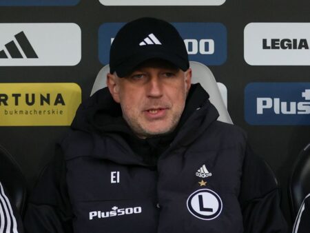 Edward Iordănescu, criticat dur după înfrângerea cu Legia Varșovia în Europa League: „O alegere absurdă”