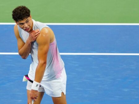 Surpriză la Shanghai! Numărul 6 mondial a căzut în turul secund, după o înfrângere în 78 de minute.