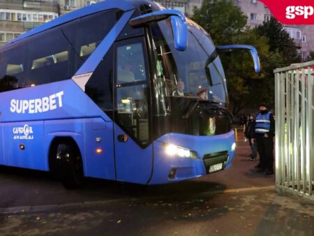 Autocarul echipei Farul a sosit în Giulești