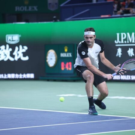 La două săptămâni după ce l-a învins pe Carlos Alcaraz, finalistul de la Tokyo a fost eliminat în turul 3 de la Shanghai.