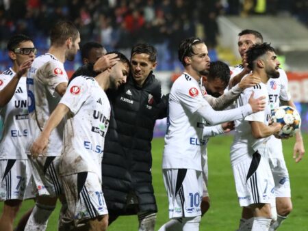 Patronul liderului din Superligă a realizat calculele pentru titlu! Cât trebuie investit pentru a câștiga trofeul