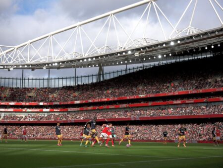 Arsenal intenționează să extindă capacitatea stadionului „Emirates” la mai mult de 70.000 de locuri.