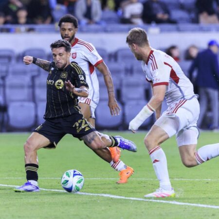 Alexandru Băluță, debut oficial după 6 luni » Cum s-a descurcat la Los Angeles FC