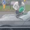 Uimitor! Fotbalistul din Premier League a fost lăsat în stradă cu Porsche-ul de 230.000 de euro