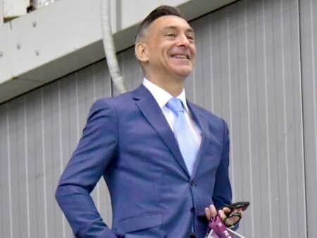Cu câteva ore înainte de venirea României