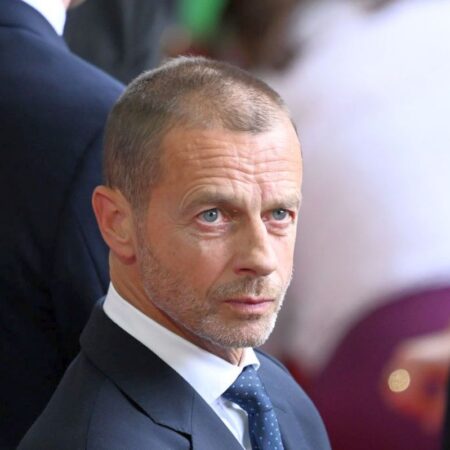 „Reflectăm asupra acestui aspect acum”