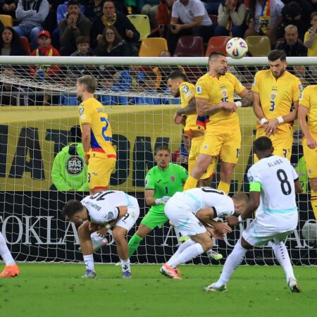 Va fi suspendat pentru Bosnia.