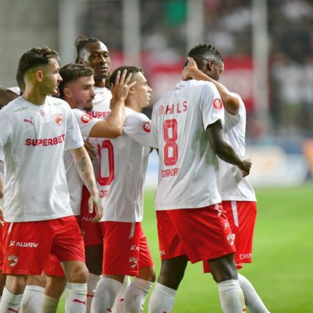 „214 goluri în Liga 1 și îi vrea schimbat postul la Dinamo: „Ascultă-mă, băiete, îl ador!””