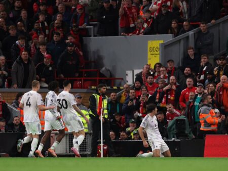 Manchester United 1-2 » „Diavolii” triumfă pe Anfield după 9 ani, în timp ce „cormoranii” se prăbușesc în continuare