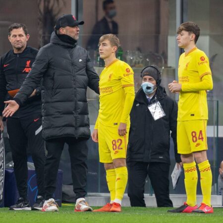 A debutat în Liga Campionilor cu Liverpool și, după 4 ani, a ajuns în liga a șasea a Angliei.