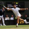 Carlos Alcaraz îl depășește pe Rafael Nadal! Racheta utilizată la Wimbledon 2023 a fost vândută la un preț impresionant.