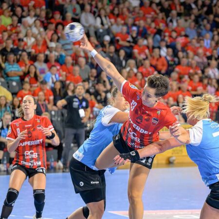 „LIVE: Gloria Bistrița – CSM București, confruntare de top în Liga Florilor la handbal feminin”