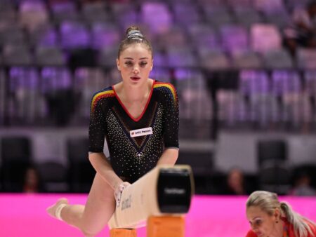Sabrina Voinea, locul 7 la finala de bârnă în cadrul Campionatelor Mondiale, după o căzătură în timpul execuției