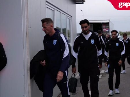 Metaloglobus vs. Univ. Craiova » Echipa lui Mirel Rădoi a sosit la stadion